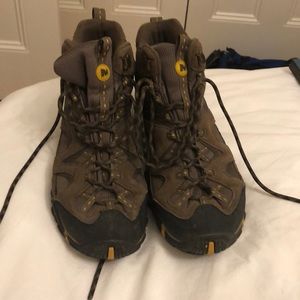 Merrel Hiking Boots - 9.5 Men’s / 10.5-11 Women’s